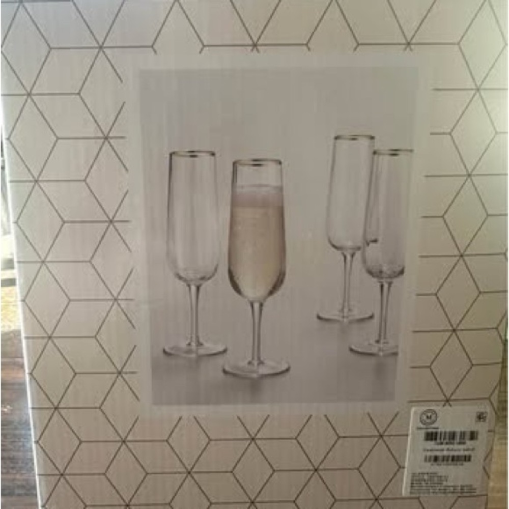 Elegant Clear Champagne Flutes Set